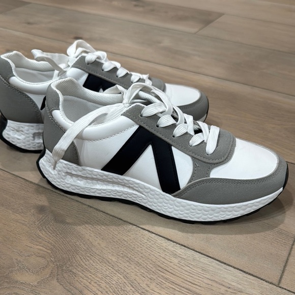 cozzy girl Shoes - Stylish White and Gray Sneakers with Black Accents